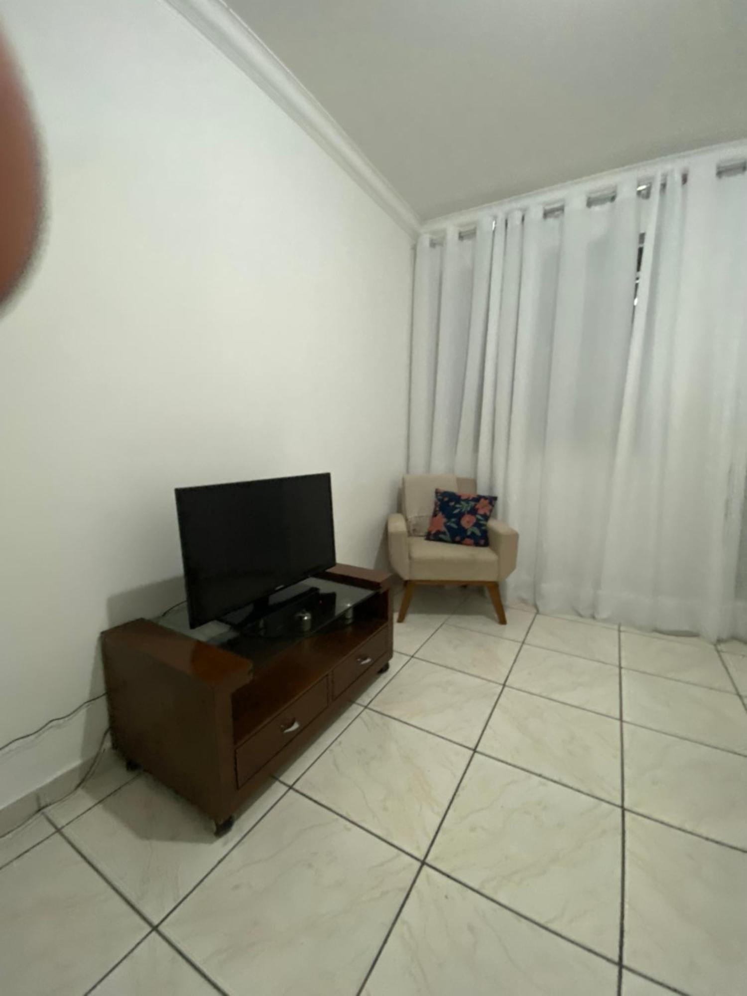Apartamento Inteiro 02 Quartos, No Terreo - Hospeda Confortavelmente Ate 6 Pessoas - Ipatinga -Mg Exteriér fotografie